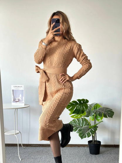 Rochie maro tip creion din material elastic tricotat - Irina